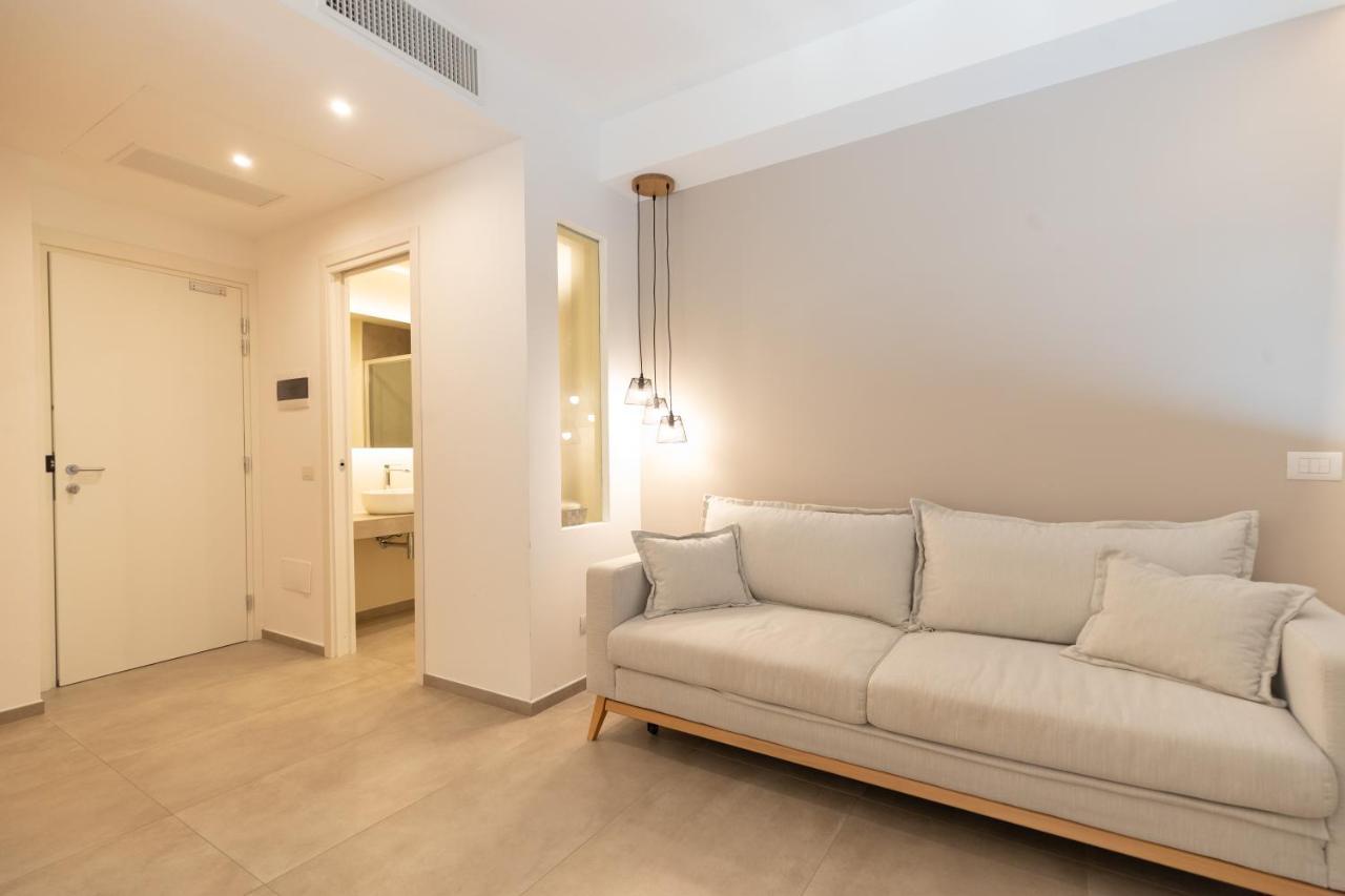 Molo Brin Rooms & Suites オルビア エクステリア 写真