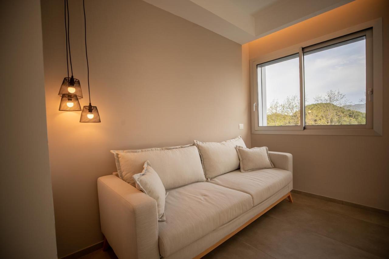Molo Brin Rooms & Suites オルビア エクステリア 写真